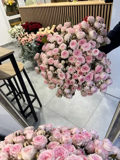 FLORA flowers&coffee